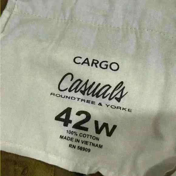 Roundtree and Yorkee Cargo Men’s Shorts Size 42 - Picture 4 of 5